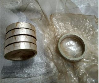 Buis en Ringsvorm Piezo Ceramische Plaat Twee Elektroden Aangepast Groottehoog rendement